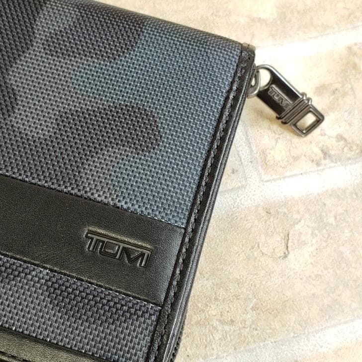 TUMI トゥミ ☆ コンビデザイン 長財布 カモフラージュ グレー系 迷彩