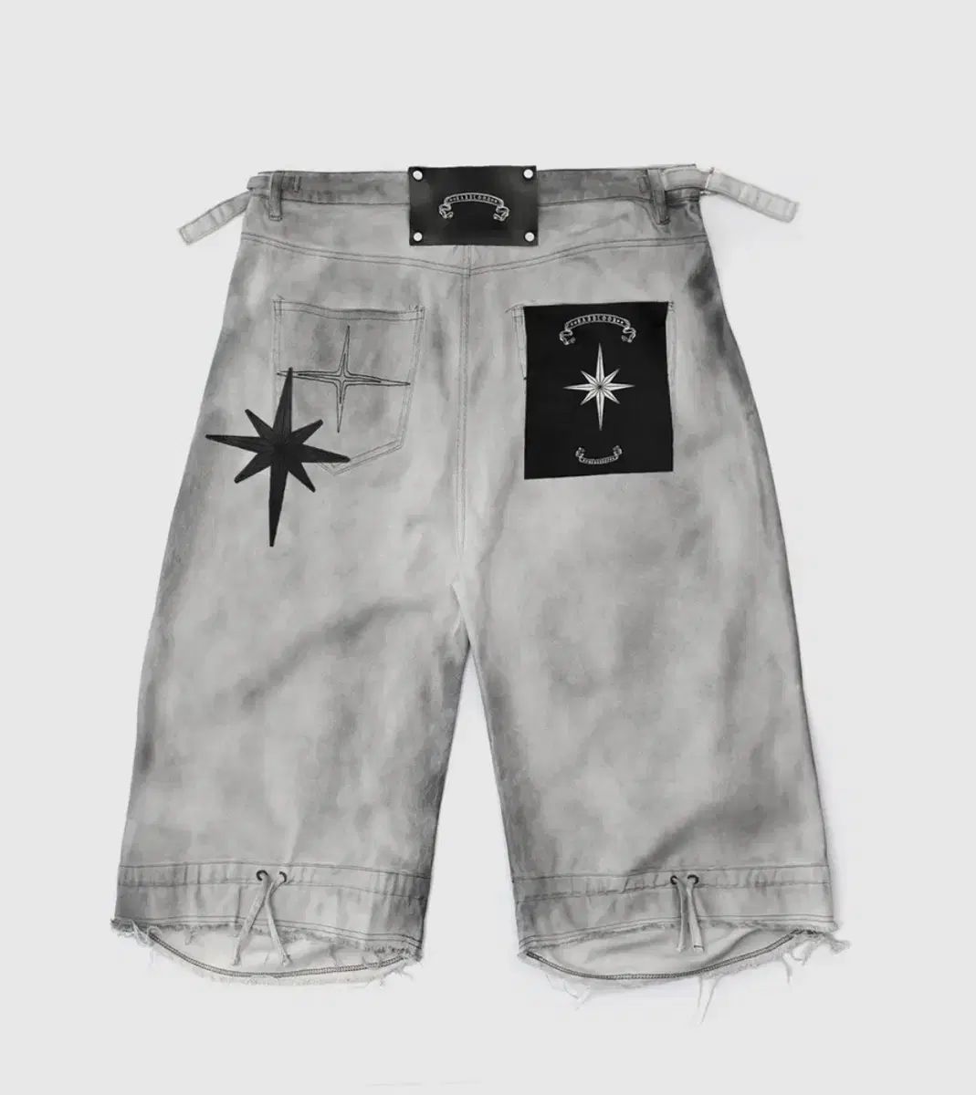 BADBLOOD コスモ パッチ コンベックス バミューダ パンツ - ウォッシュド白 xxs