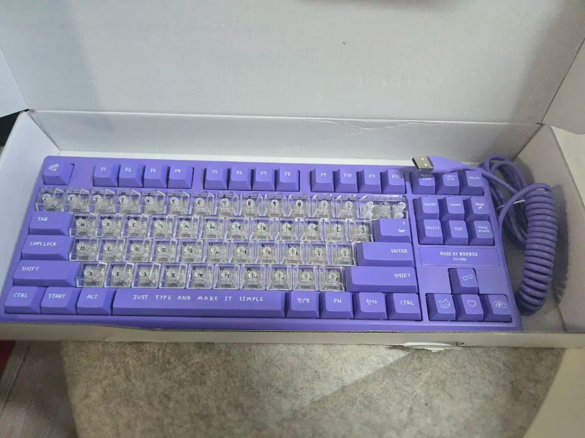未使用 ウォヌ WONWOO アーティストメイド キーボード トレカ付き 未使用 ウォヌ WONWOO アーティストメイド キーボード トレカ