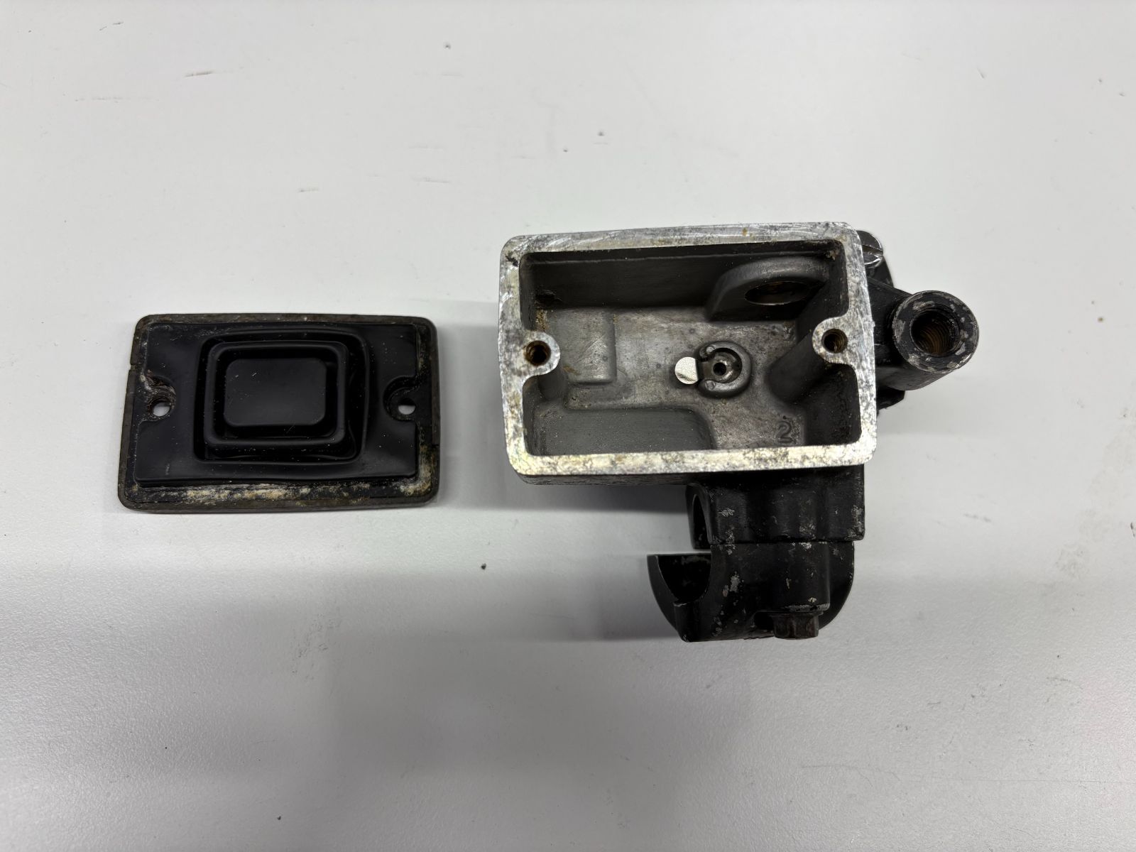 HONDA CBX400F 売れ筋 フロントマスターシリンダー 1/2 ホンダ HONDA