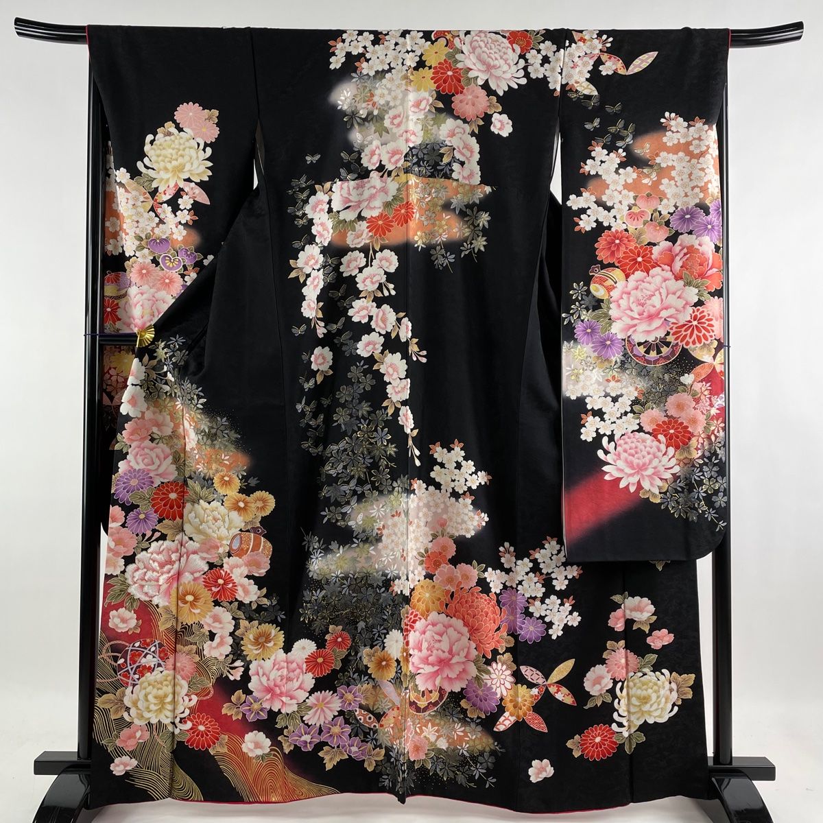 振袖 逸品 草花 鞠 金銀彩 刺繍 黒 袷 身丈163.5cm 裄丈69cm L 正絹