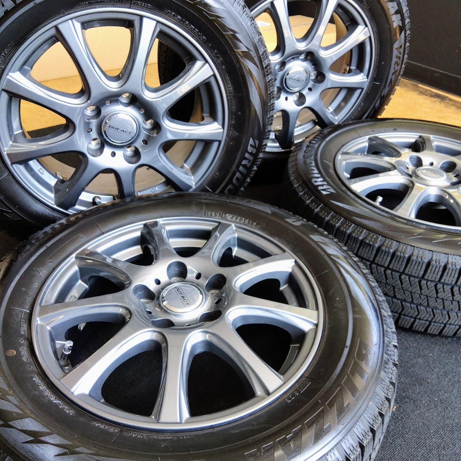 プリウス純正　195/65R15 スタッドレス　　２本 プリウス純正ホイール付き スタッドレスタイヤ ブリザックVRX2 195/6