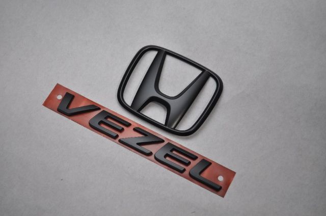 ＲＵ１　ヴェゼル　マットブラックｏｒピアノブラックエンブレム　リア２点ＳＥＴ　　INVENTER/grow/メッキ/ブラッククローム/ゴールド/車エンブレム/車パーツ/