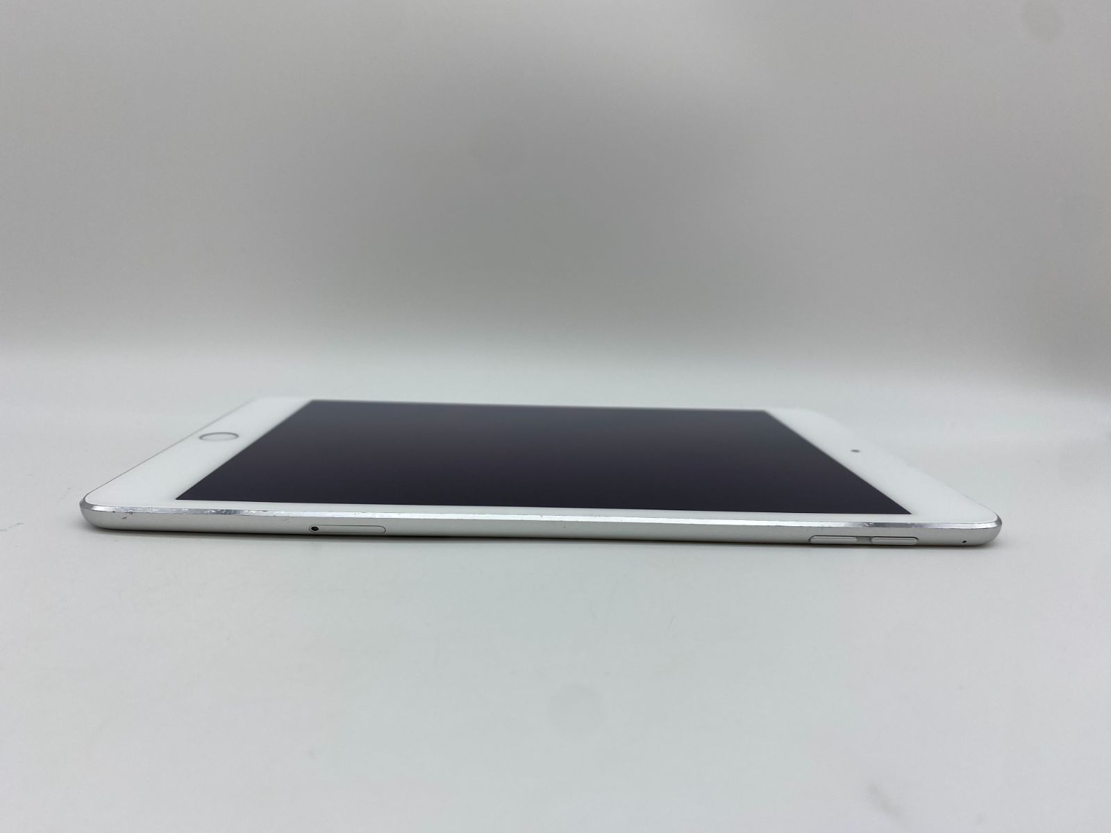 iPad mini 第4世代 7.9インチ 128GB シルバー/ストア版シムフリー 