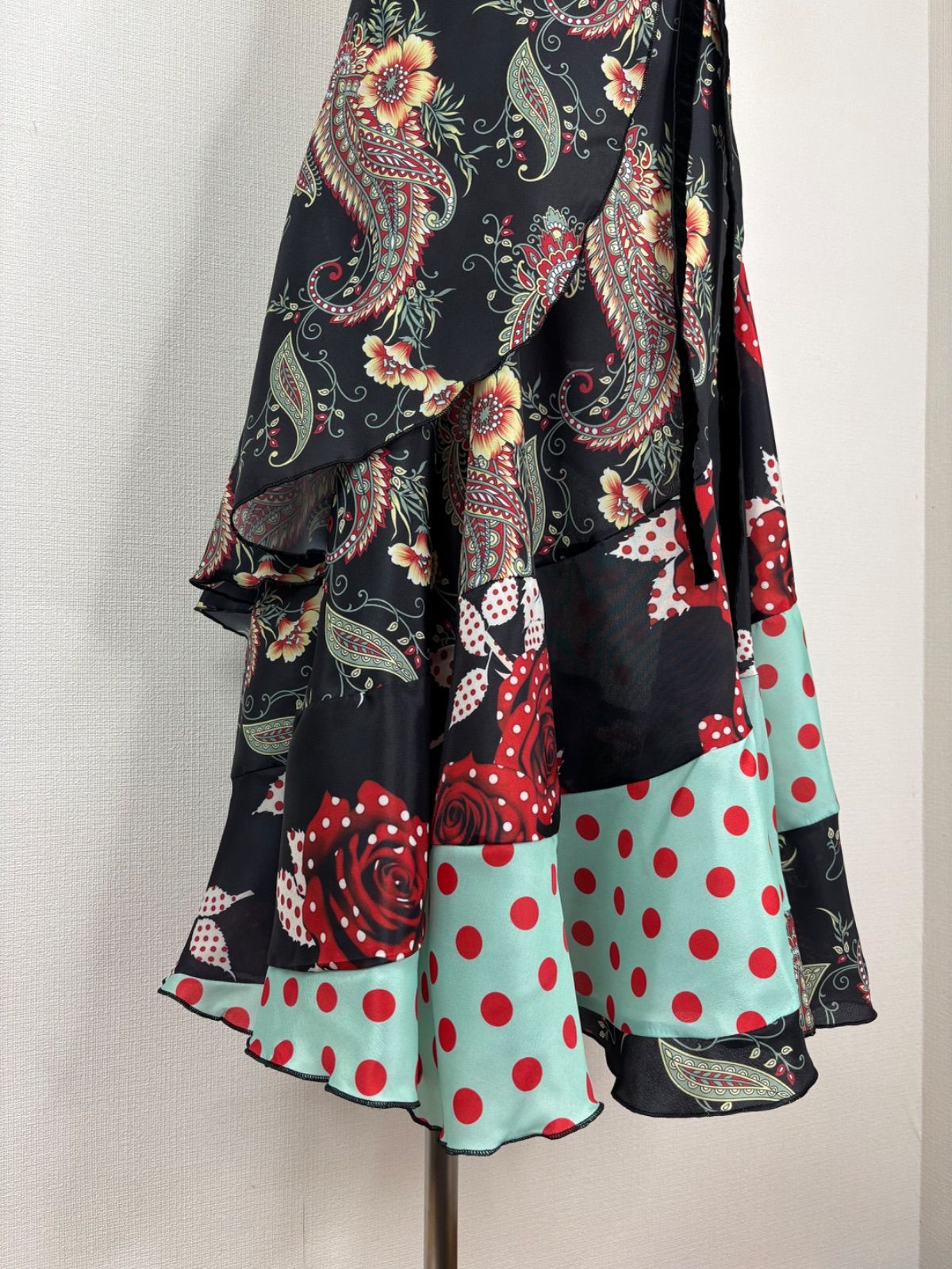 【TOD】⭐︎フラメンコ巻きスカート ファルダ⭐︎ 新品》フラメンコ 巻きスカート ファルダ 衣装 - メルカリ