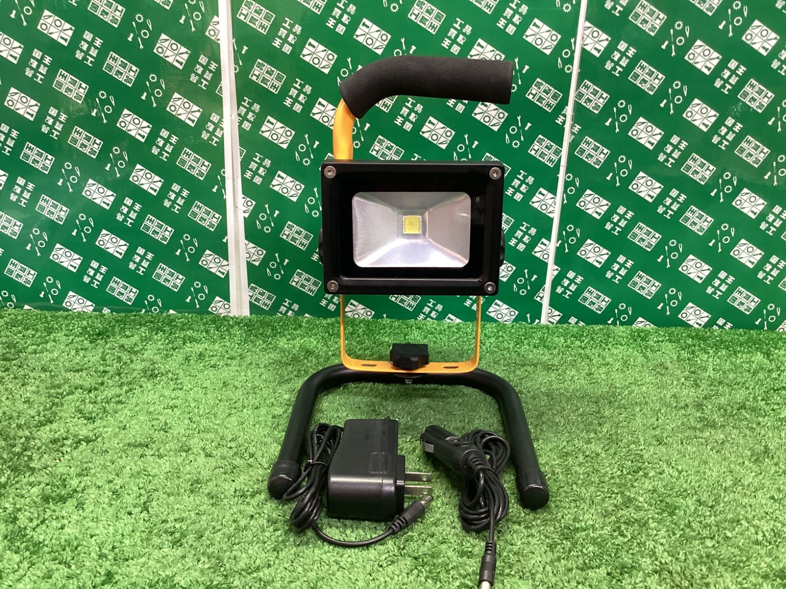 富士倉 LED-10W 充電式投光器 DN-103 / ITOIWXTRXEK0 - メルカリ
