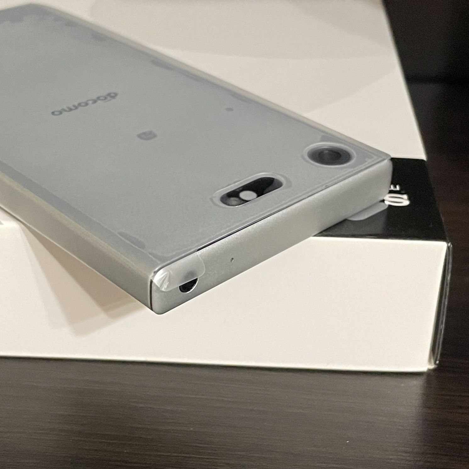 年末処分価格)Sony Xperia XZ1 Compact SO-02K ホワイト 未使用 - メルカリ