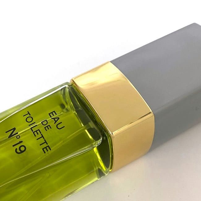 ショップ シャネル 香水 NO19 オードトワレ 開封済み CHANEL シャネル