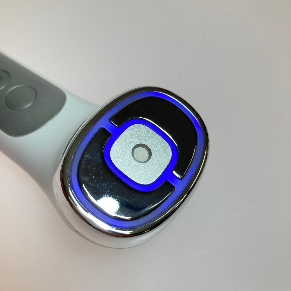 MEDICUBE USERRA DEEP SHOT 美顔器 ussera01.jpg