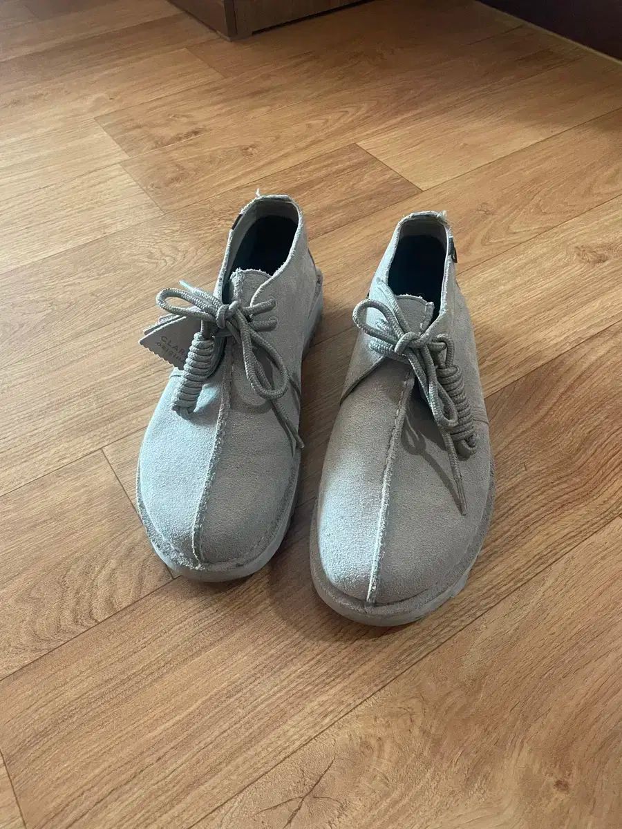 クラークス GORE-TEX デザート トラック 280