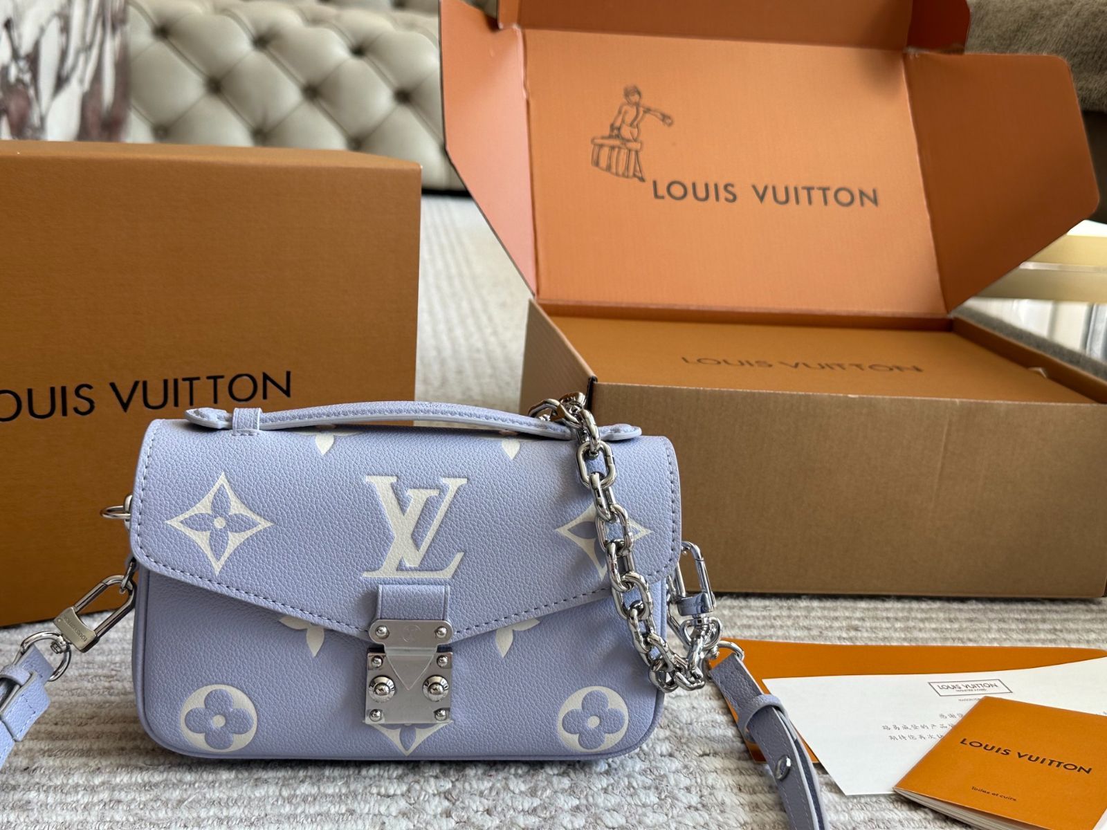 高速配送 LOUIS ポシェット・メッサジェ ラベンダー 2025年新作 VUITTON 小物