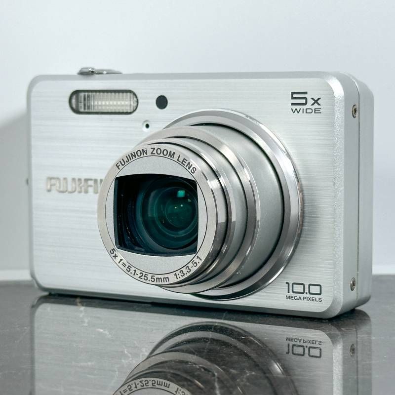 FUJIFILM　FinePix J150w動作確認済みコンデジ FUJIFILM フジフイルム FINEPIX J150W 動作確認済 デジカメ