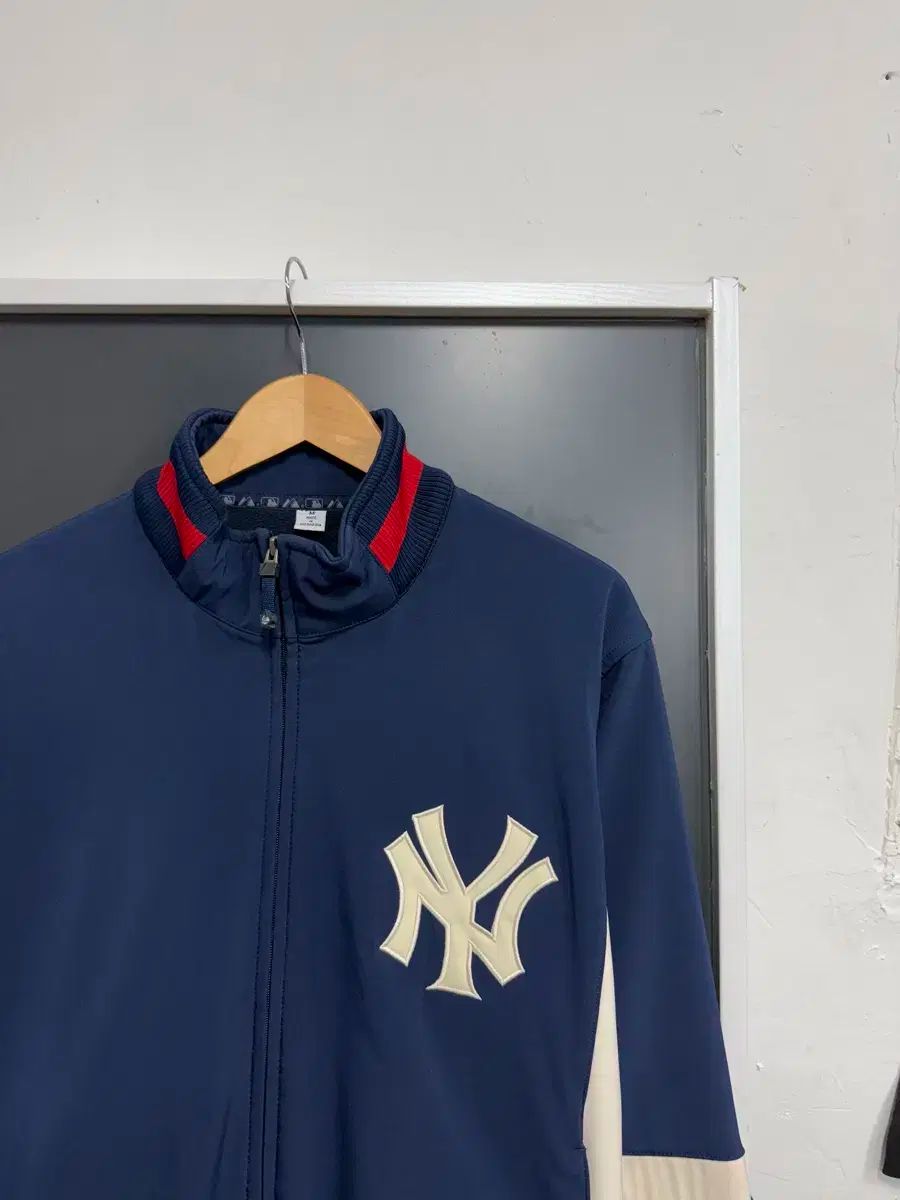M Majestic マジェスティック ニューヨーク ヤンキース NY バーシティ ブルゾン ジャケット