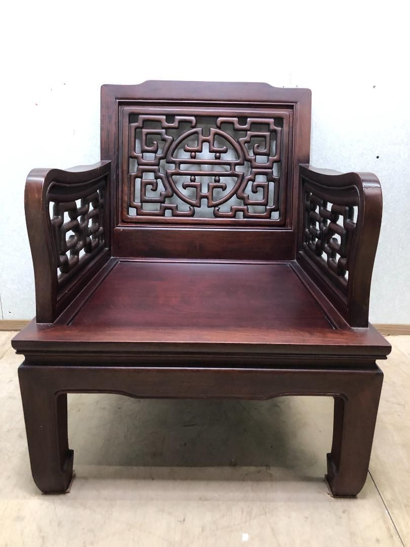 花梨の彫刻椅子 肘掛け付き 1人掛け 豪華彫刻 人気 中国家具 太師椅子