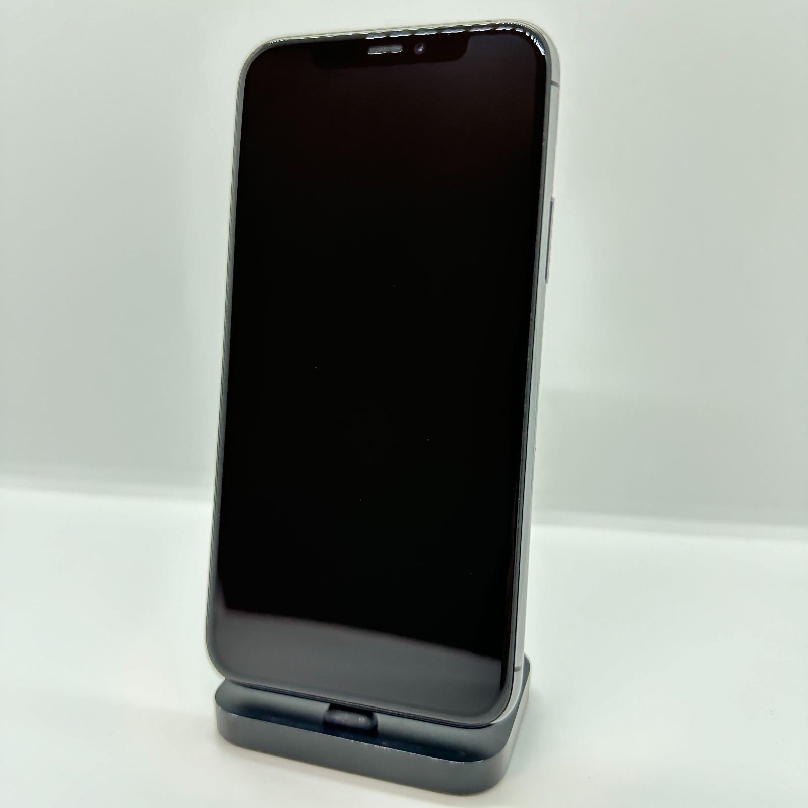 バッテリー新品】iPhone11Pro 64GB【SIMロック解除済み】 - メルカリ