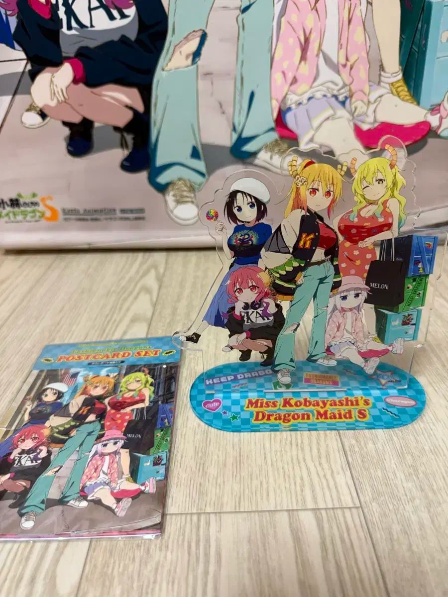 タペストリー アクリル