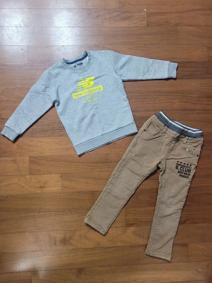 【定番，低価】 トゥイーン 裏起毛 New Balance(ニューバランス) トレーナー Tシャツ ボビー・ディーボ ズボン 120 Tシャツ