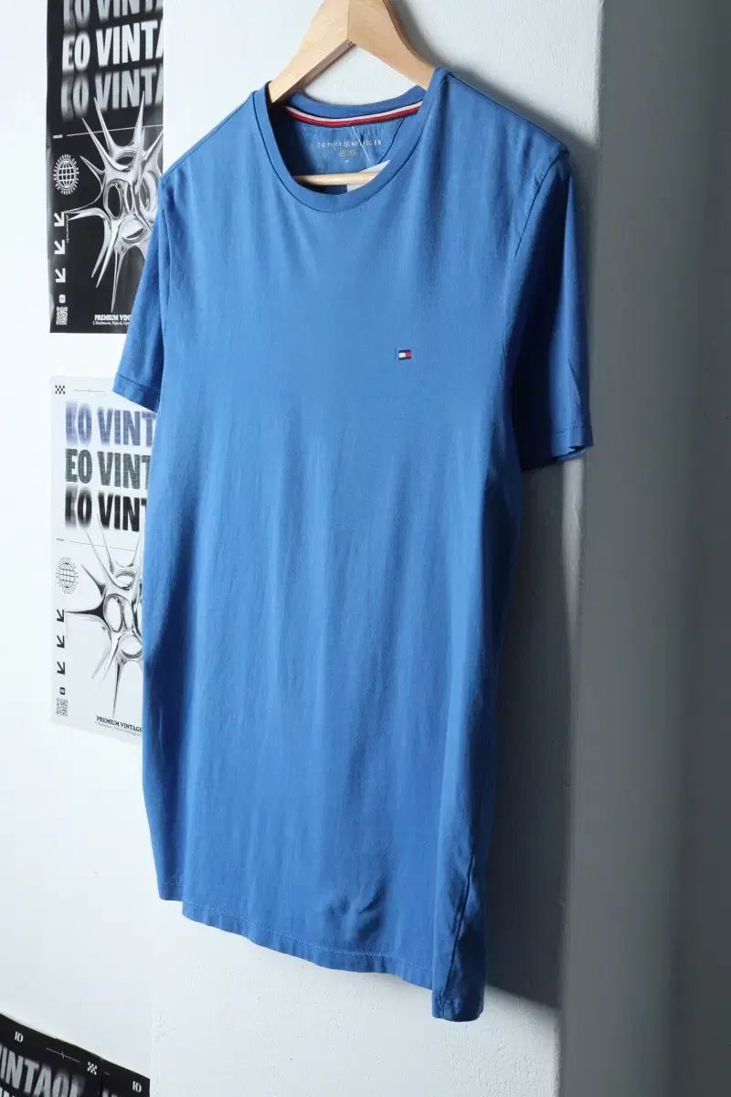 最新作，安い（ M ） Tommy Hilfiger(トミーヒルフィガー) 半袖 Tシャツ 基本 青 オールドスクール- 132F8 Tシャツ