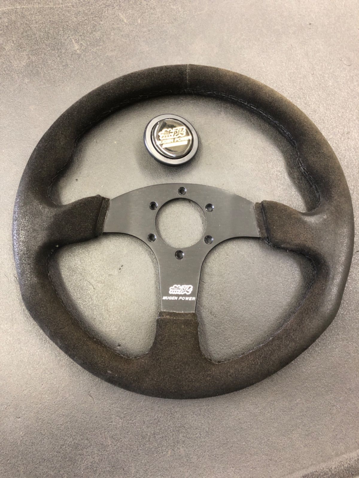 無限-MUGEN-]ステアリングホイールハンドル 35φ×3スポーク(スエード