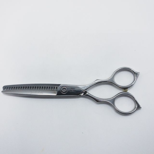 オオカワプロシザーズ オオカワプロシザーOKAWA PRO SCISSORS】233 メガネ シザー セニング 美容ハサミ すきばさみ 美容師 理容師  約20～25% 右利き 6インチ 中古 sc1267 - メルカリ