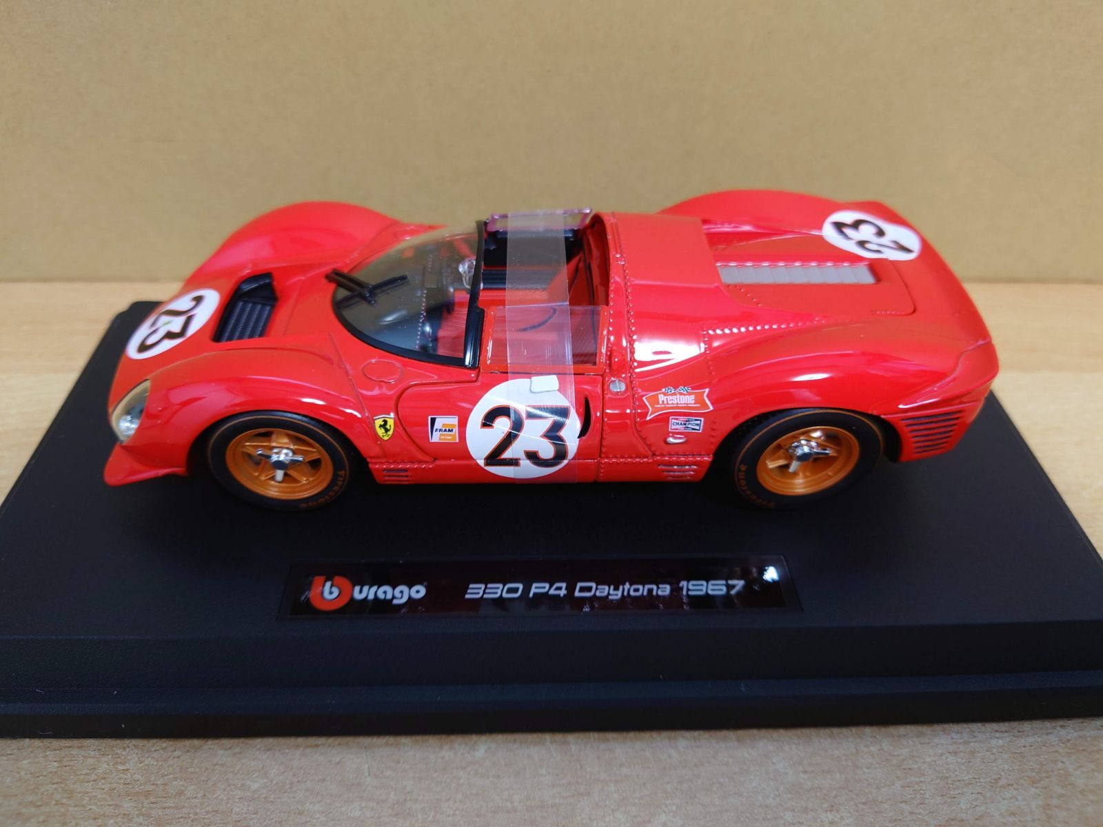 1/24 フェラーリ 330 P4 #23 デイトナ1967優勝車 ブラーゴ製 Bburago Ferrari 330 P4 #23 Winner 