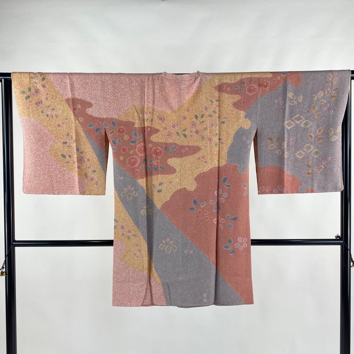 道行 身丈89cm 裄丈66cm M 松井青々 和装コート 角衿 落款 草花 霞 金彩 ピンク 正絹 名品