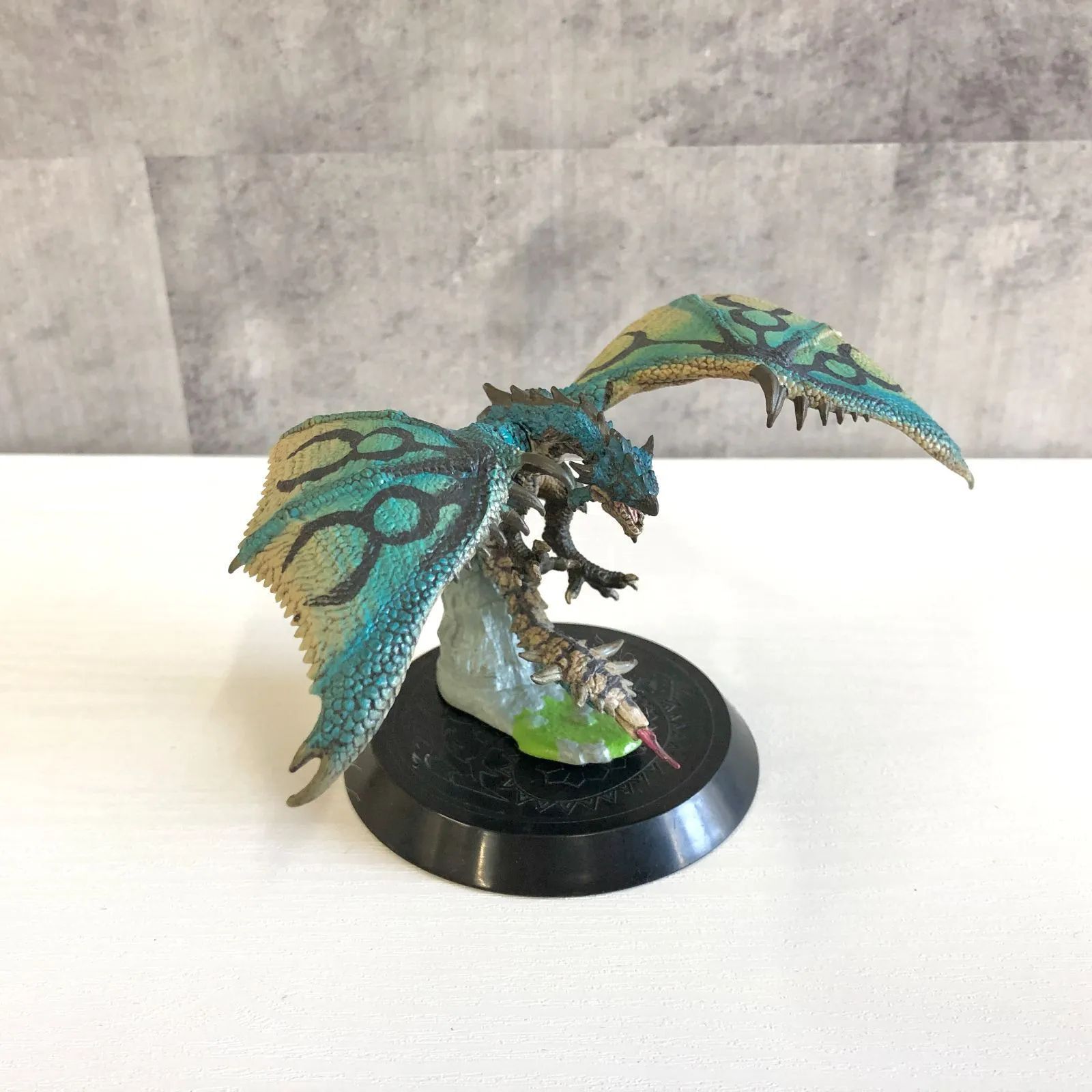 モンスターハンターリオレウス亜種フィギュア新品未開封品クリエイターズモデル カプコンフィギュアビルダー クリエイターズモデル 限定版 蒼火