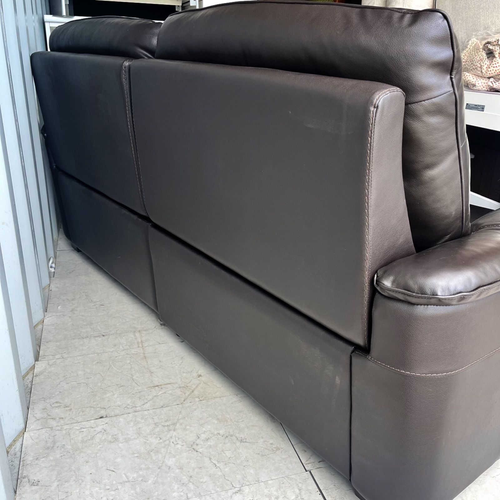 取付無料！ニトリ クローナ 本革ダークブラウン電動リクライニング