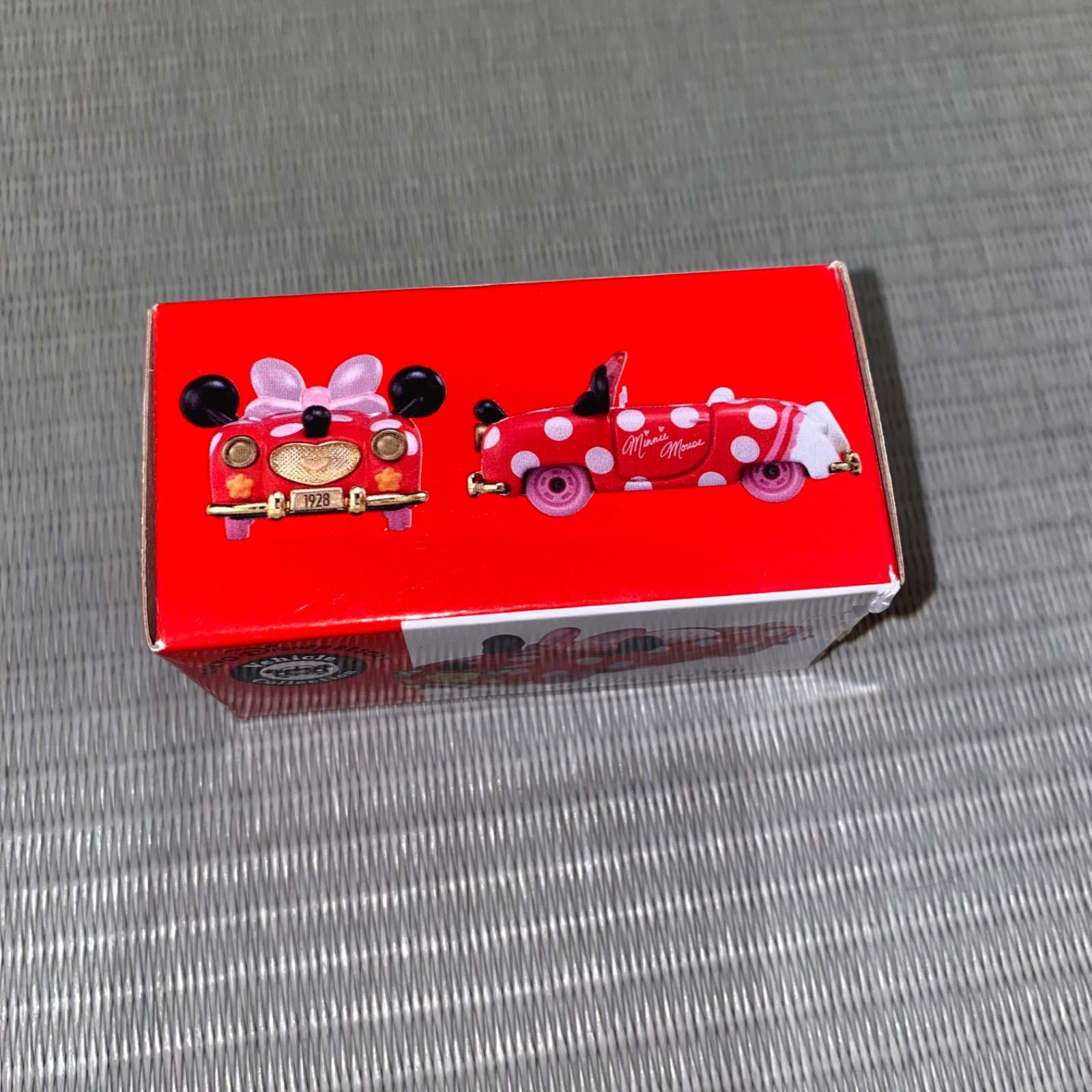 限定品】ディズニートミカ ミニーのコンバーティブル - メルカリ