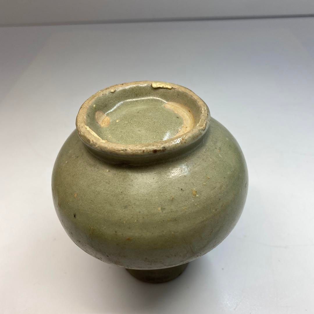 高麗青磁　古代青磁油壺　木箱付　高さ9.5㎝　東Y6-0606②タニト 高麗青磁 古代青磁油壺 木箱付 高さ9.5㎝ 東Y6-0606②