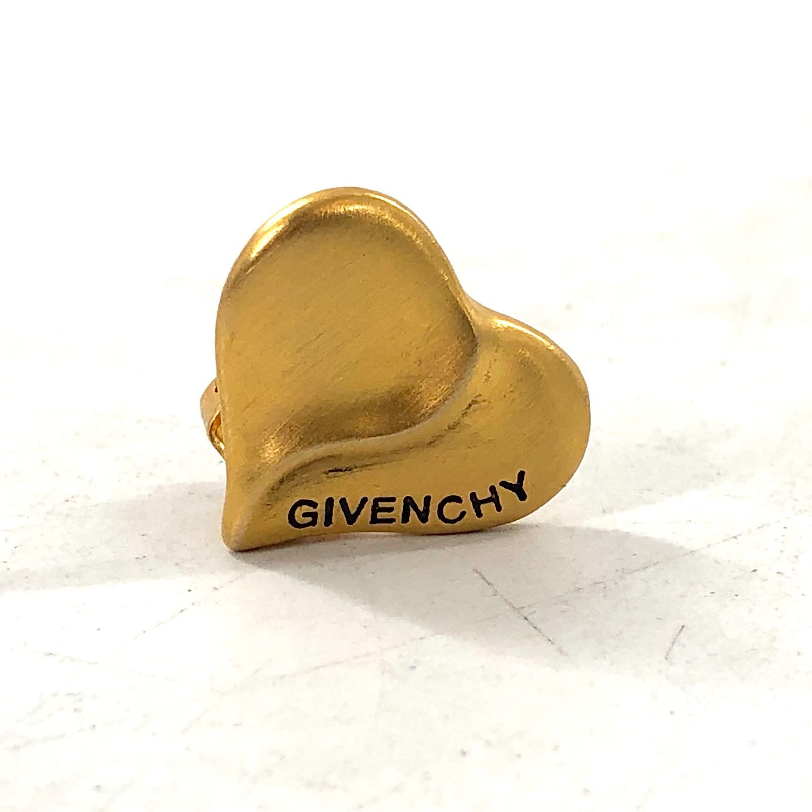 Givenchy ジバンシー