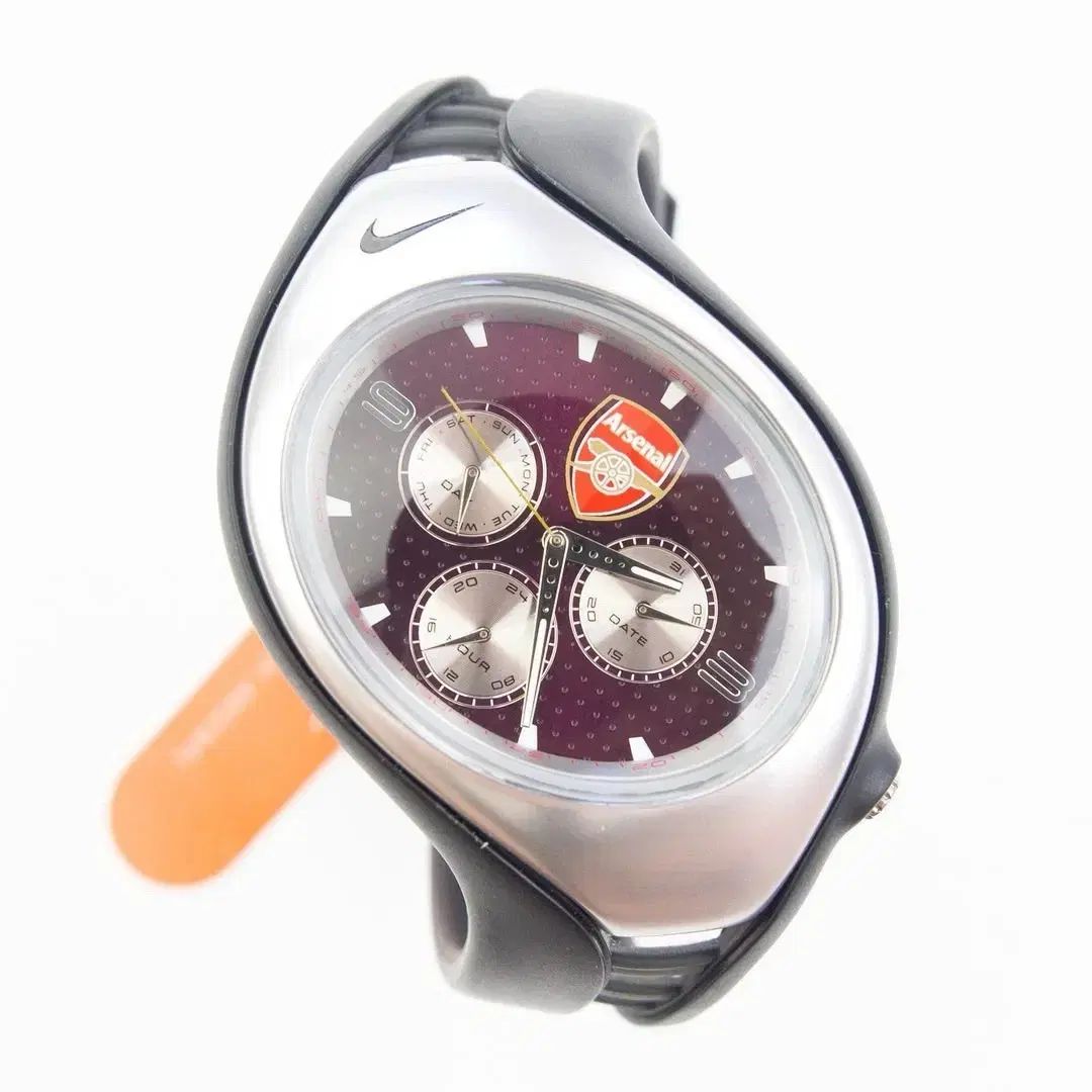 NIKE(ナイキ) 時計 三軸 NIKE TRIAX SWIFT 3I ARSENAL - メルカリ