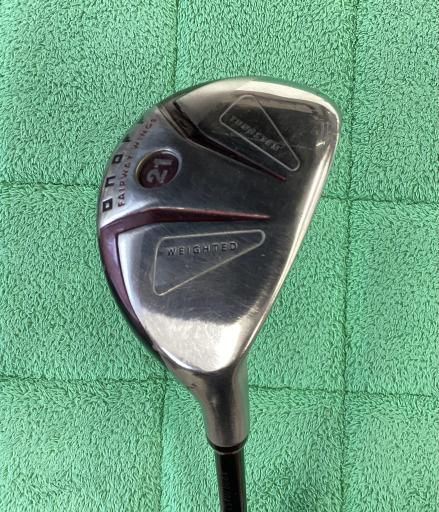 ONOFF AKA 2024 ゴルフ アイアン 7番 単品 メンズ 右 R 美品 ONOFF AKA