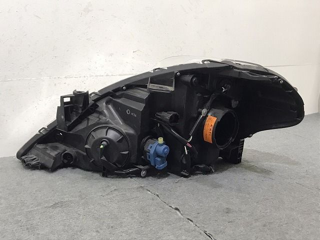 ティーダ C11/JC11/NC11 純正 右ヘッドライト/ランプ キセノン HID