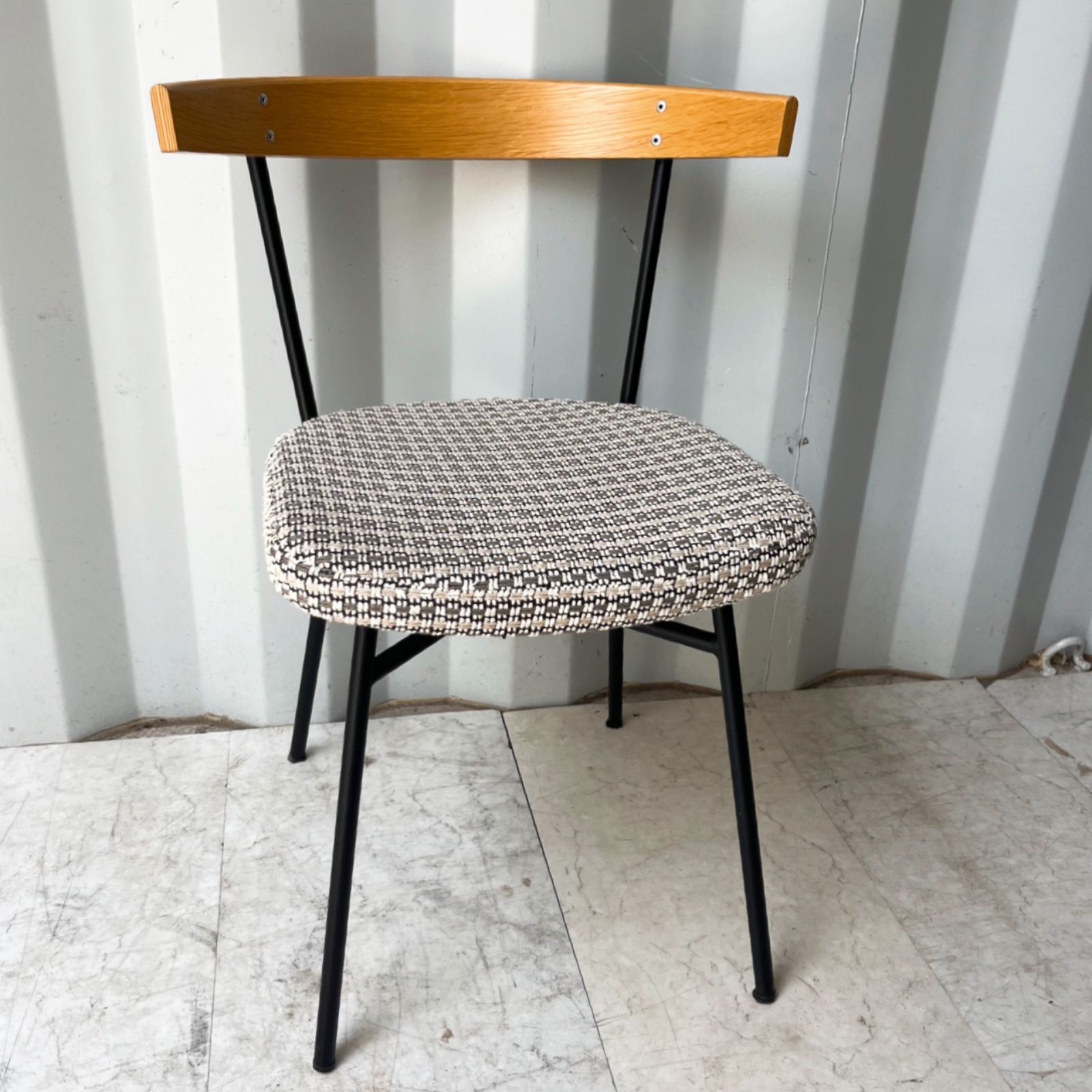 取付無料！イデー フェレチェア 北欧モダン風おしゃれインテリア