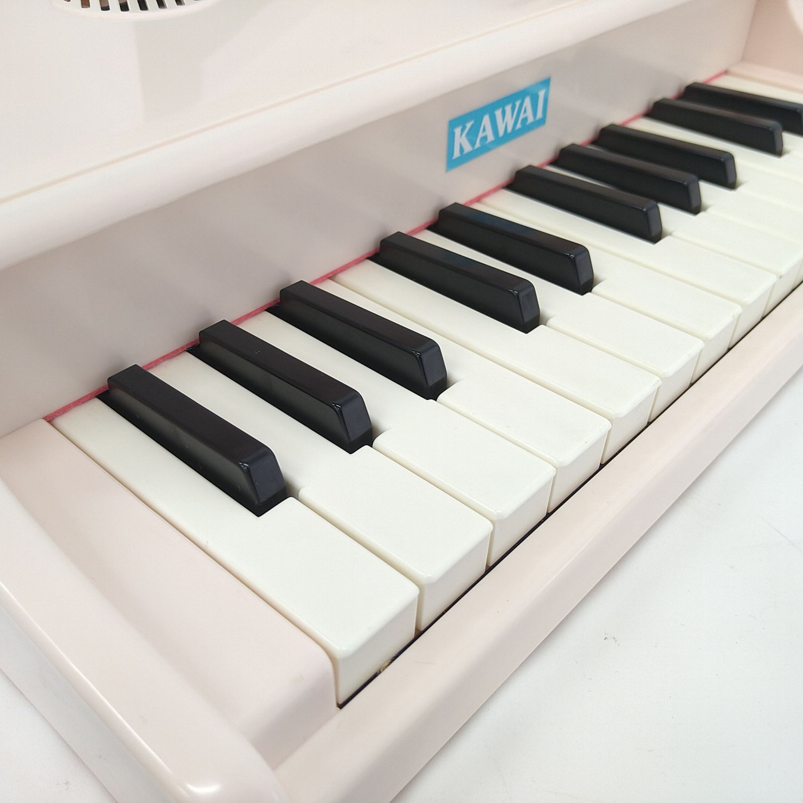 カワイ　ミニピアノ　ピンキッシュホワイト Amazon.co.jp: KAWAI ミニピアノ P-25 (ピンキッシュホワイト