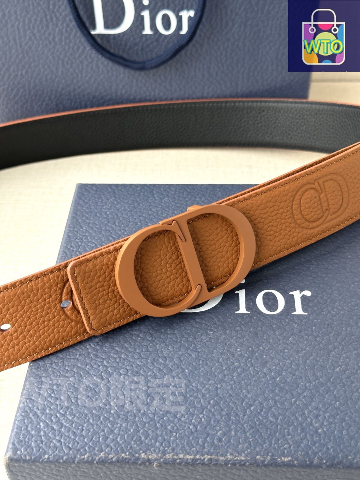 【激レア・美品】Christian Dior ベルト レッド Christian Dior(クリスチャンディオール) リバーシブルレザー