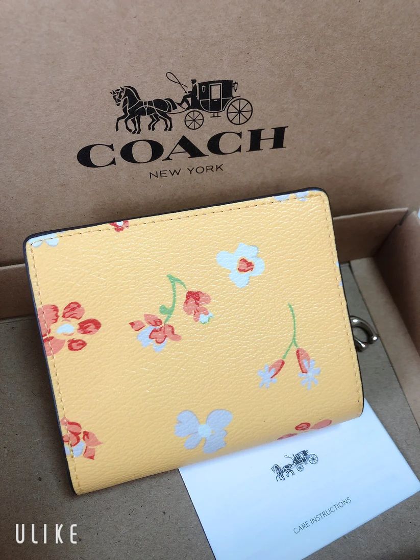 サイズ約COACH 折りたたみ財布 イエロー 花柄 フローラル C8703