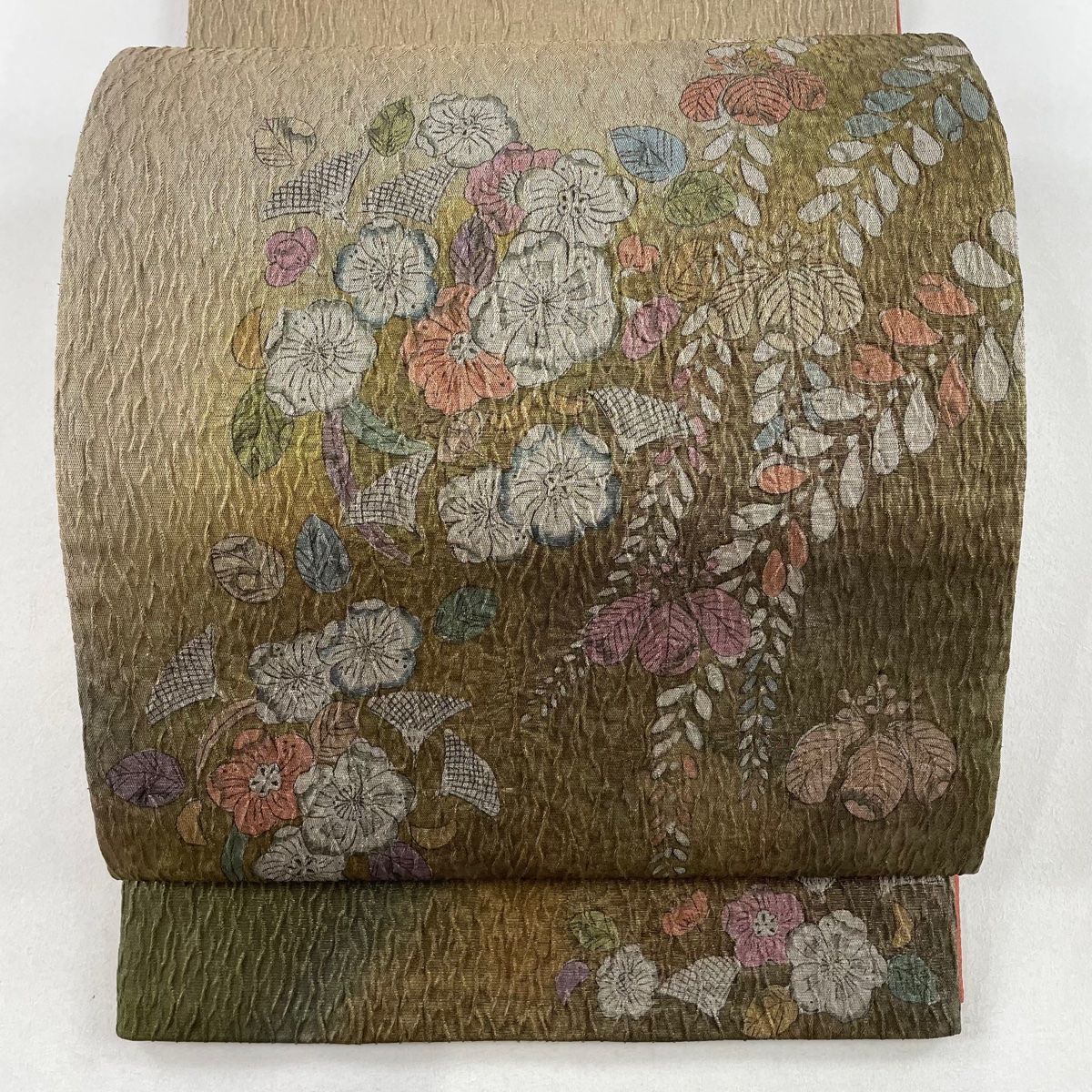 袋帯 美品 秀品 草花 縮緬 薄茶色 お太鼓柄 正絹 【中古】 袋帯 秀品