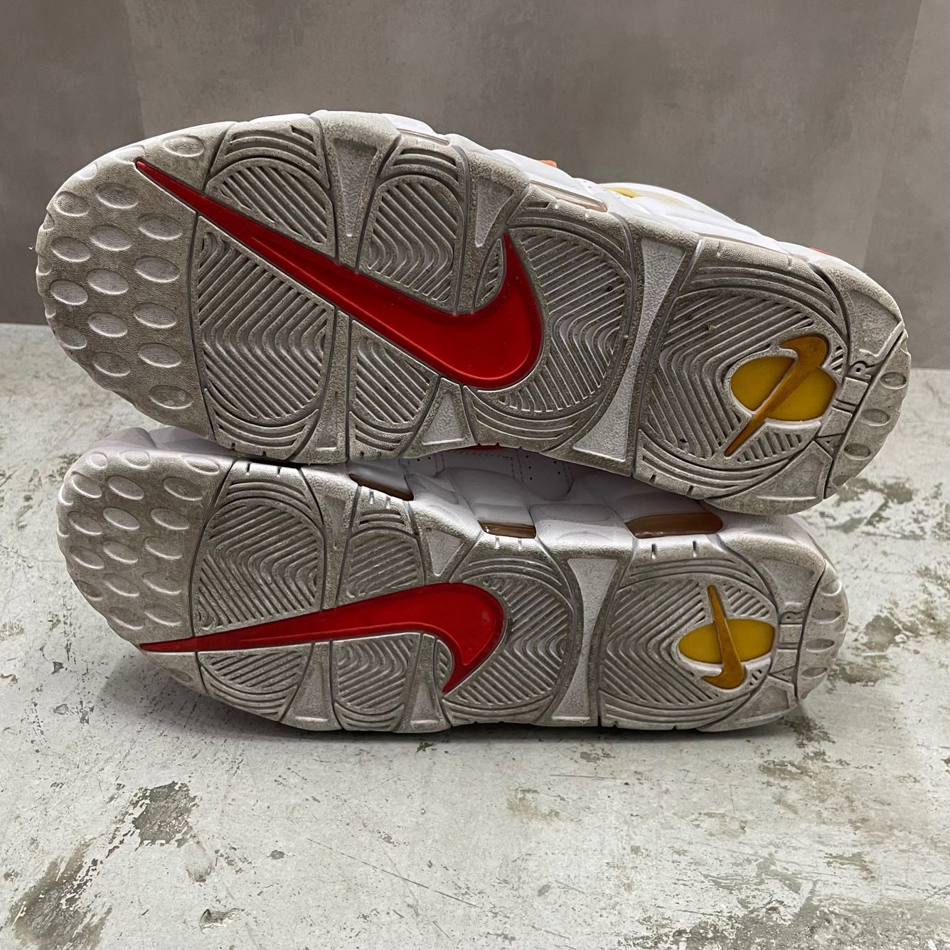 国内正規 NIKE AIR MORE UPTEMPO RAYGUNS DD9223-100 レイガンズ 