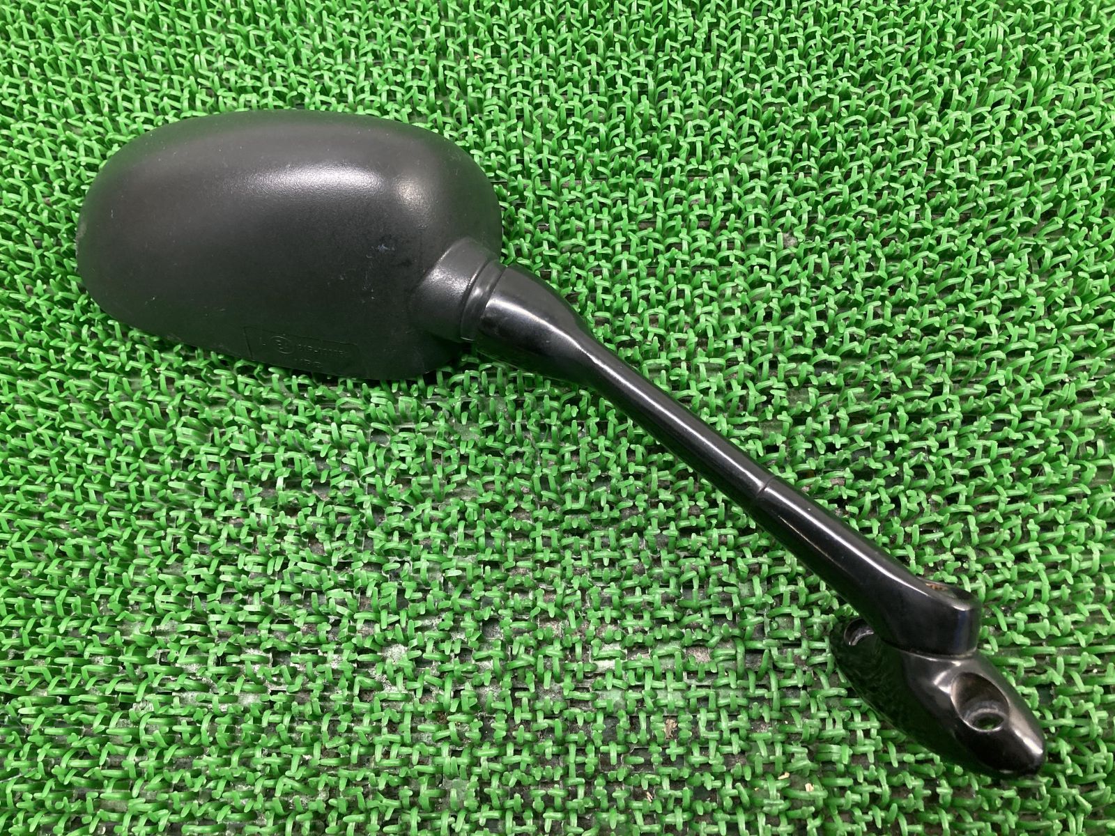 MPC製CB1300SB ミラー 右 000051 社外 中古 バイク 部品 SC54 ノーマルタイプ ペイント素材に 割れ欠け無し