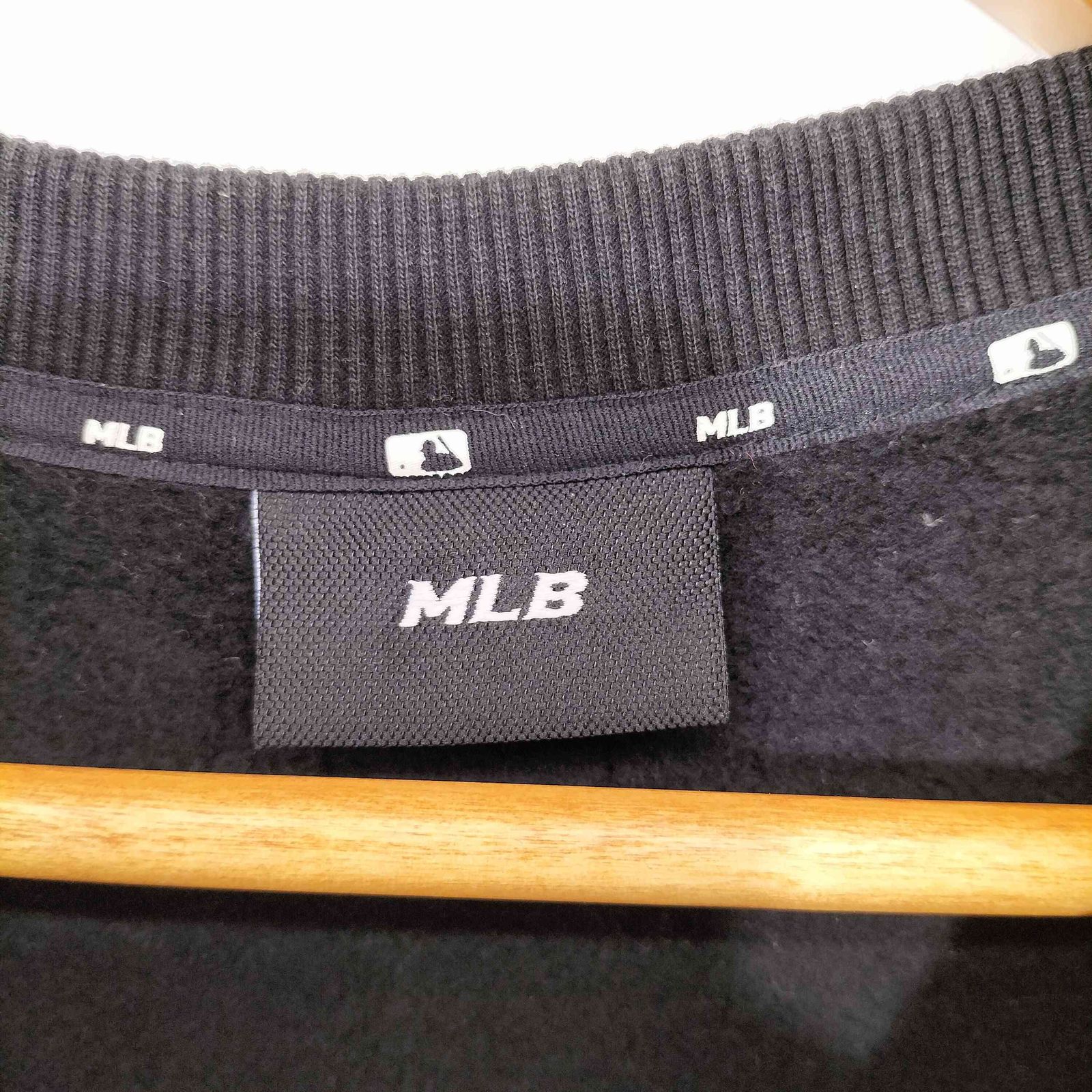 ★送料・関税込★MLB★Mega Bear Fur Overfit Sweatshirt★ ☆送料・関税込☆MLB☆Mega Bear Fur Overfit Sweatshirt☆