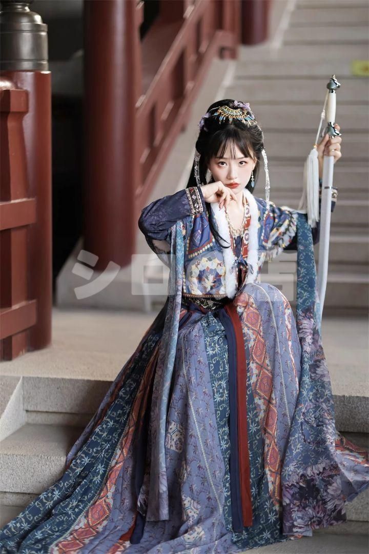 豪華ドレス コスプレ