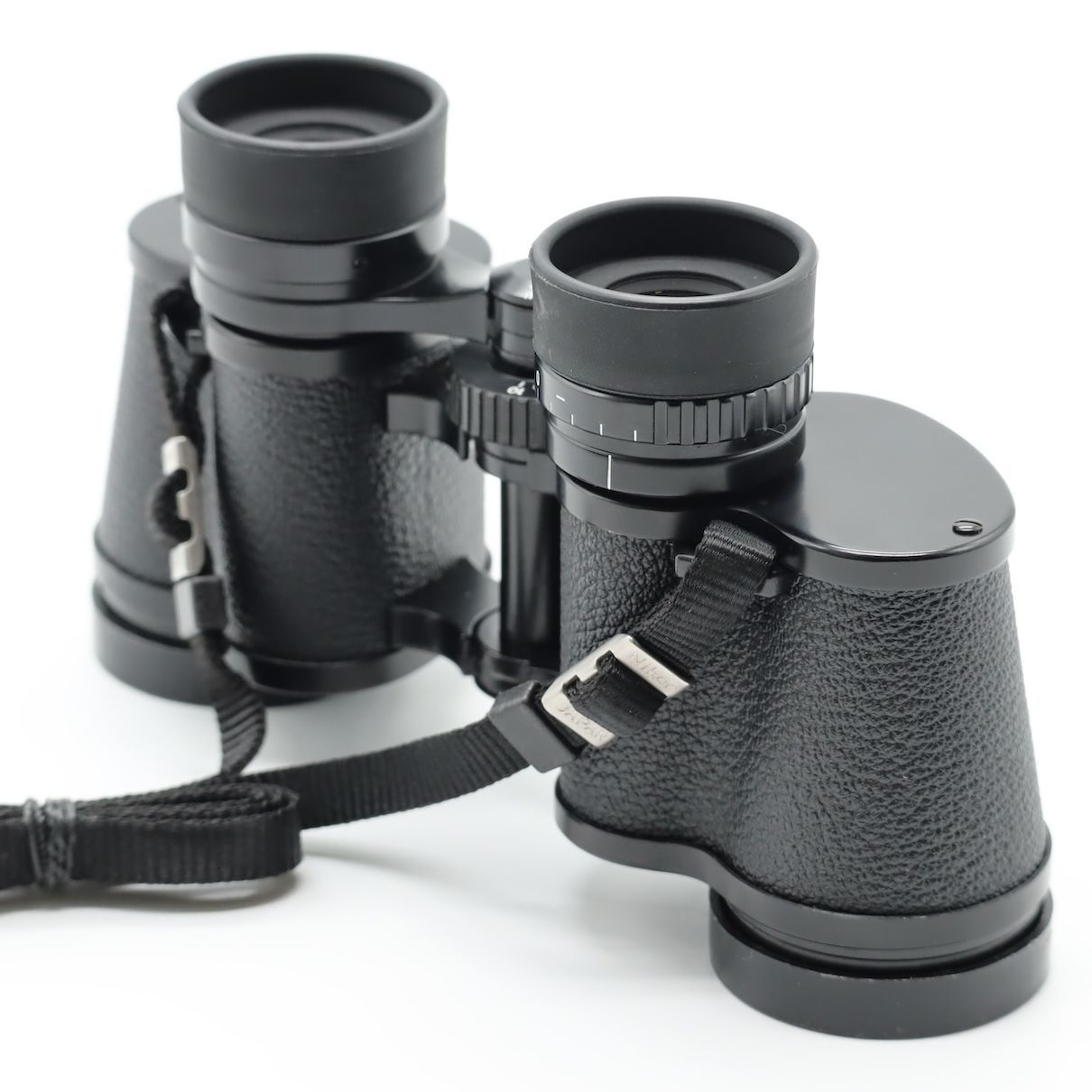 ★人気のnikon双眼鏡★ニコン 双眼鏡 8×30　8.3°WF 現状品 Nikon (ニコン) 双眼鏡 8×30 8.3° WF｜トレファクONLINE