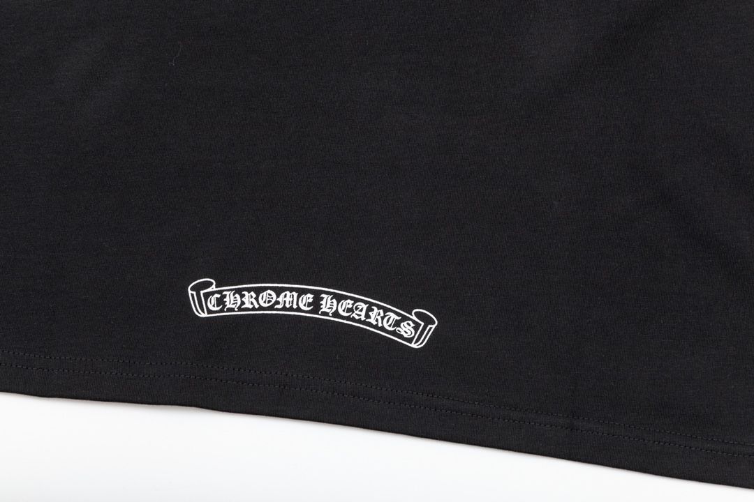 ChromeHearts クロムハーツ サンスクリット十字架馬蹄形プリント半袖Tシャツ 男女兼用