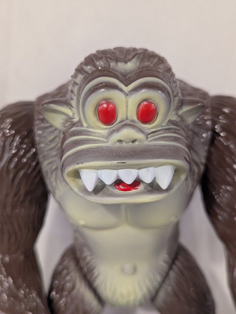 TRASH GOODZ おおきいゴリラ 茶成型