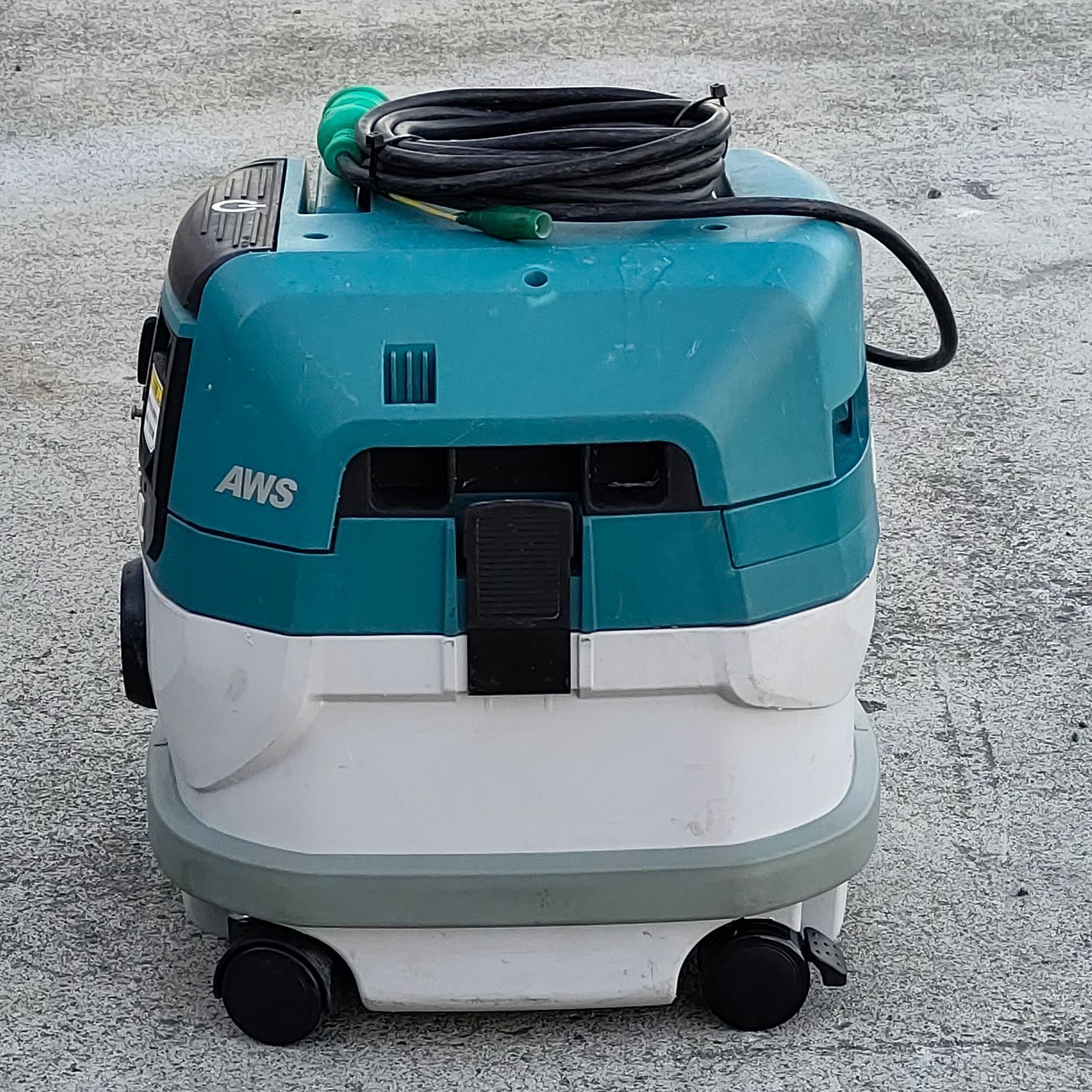 マキタ(makita) VC0840 100V集塵機【サービス品付き】粉塵専用 集塵容量8L AWS 無線連動対応※ : vc0840 :  高橋本社Yahoo!店 - 通販 - Yahoo!ショッピング