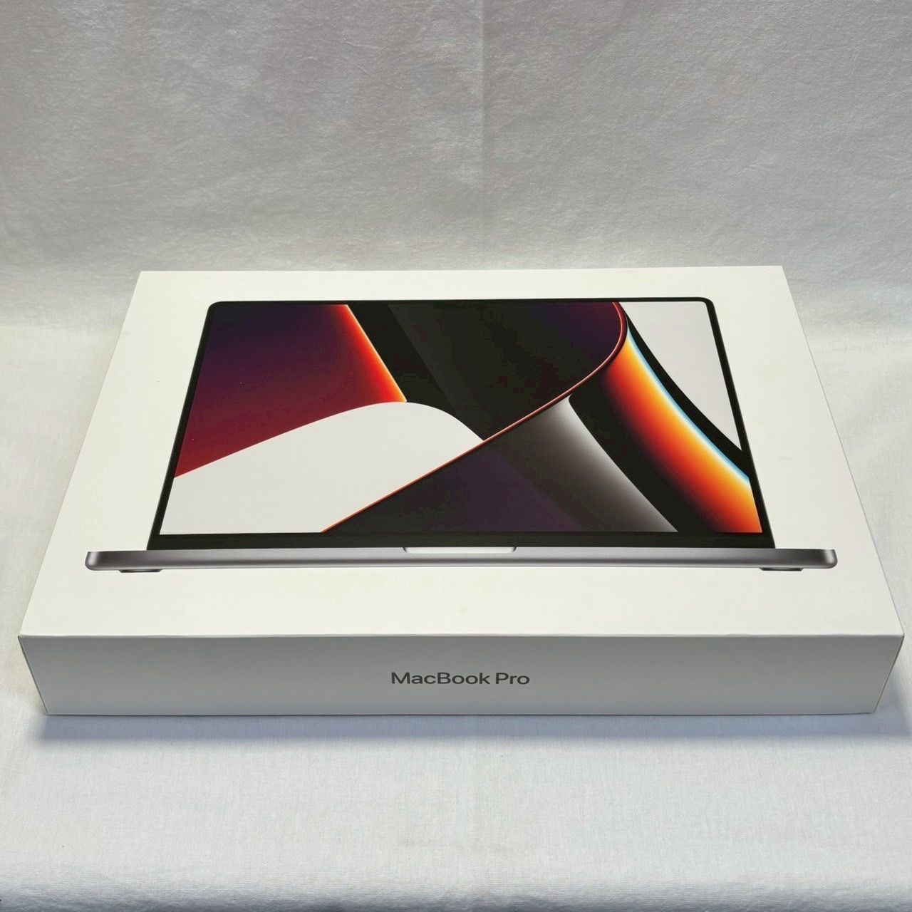 ほぼ未使用品】【充電放電回数：24回】MacBook Pro 16インチ/M1 Pro