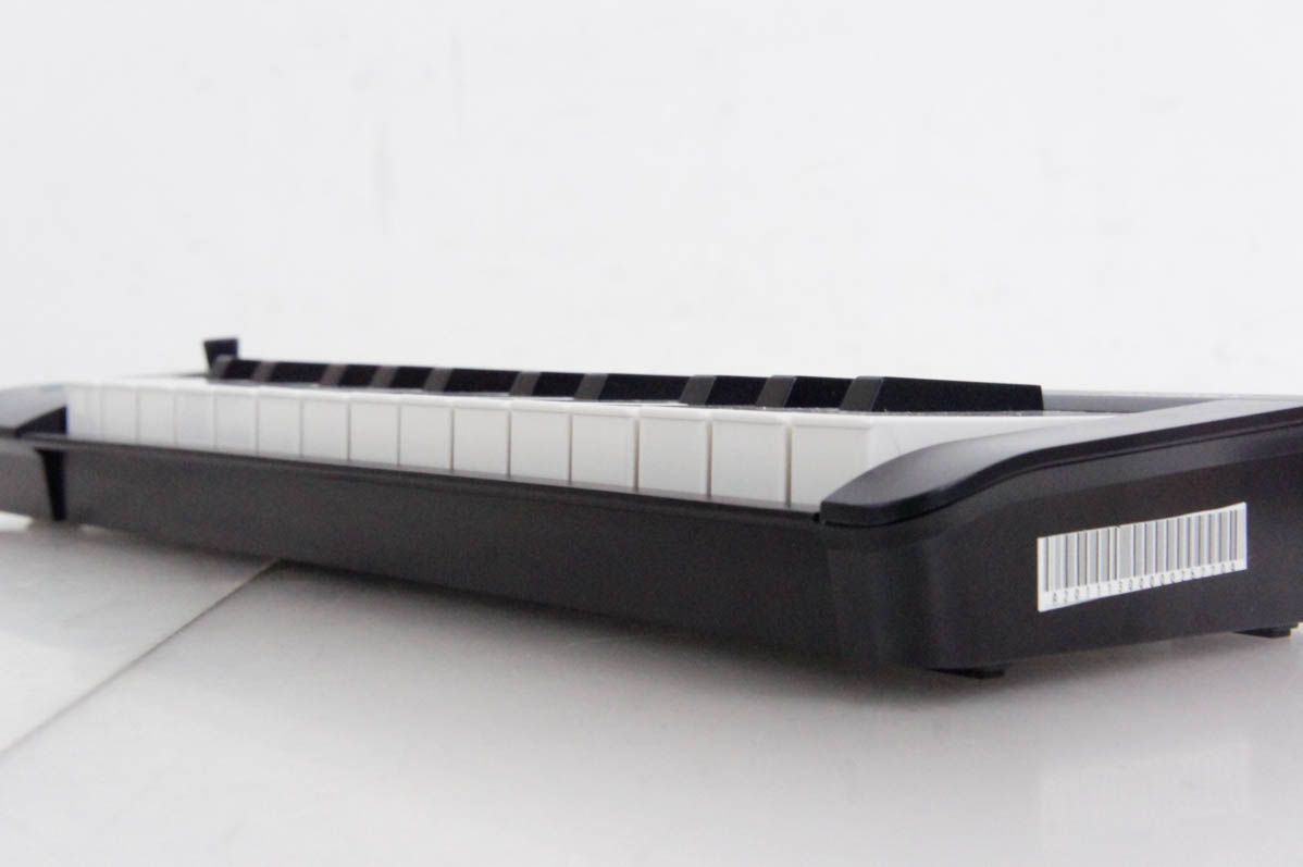 MIDIキーボード