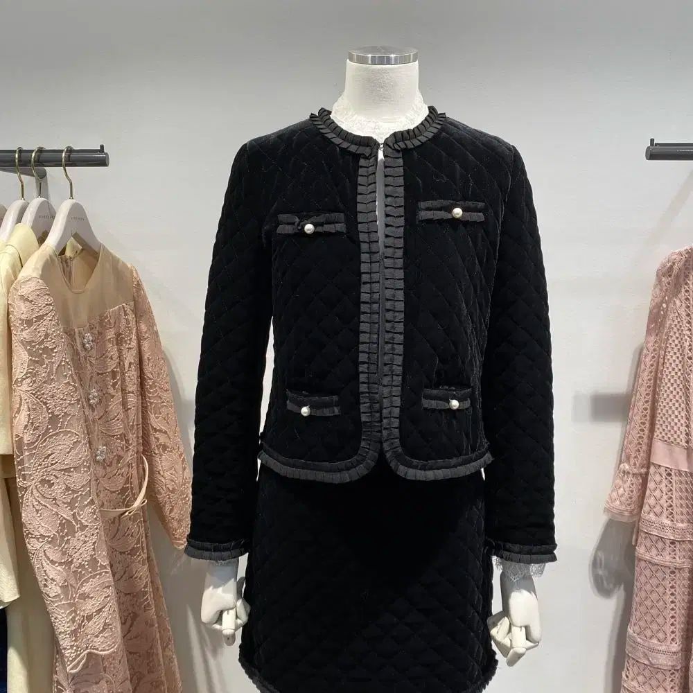 RENEEVON レニボン CHANEL シャネル パール 黒 セットアップ